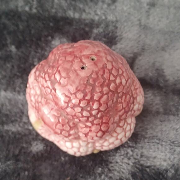 Key Point Raspberry Cluster Salt Shaker- Vintage - Picture 3 of 7